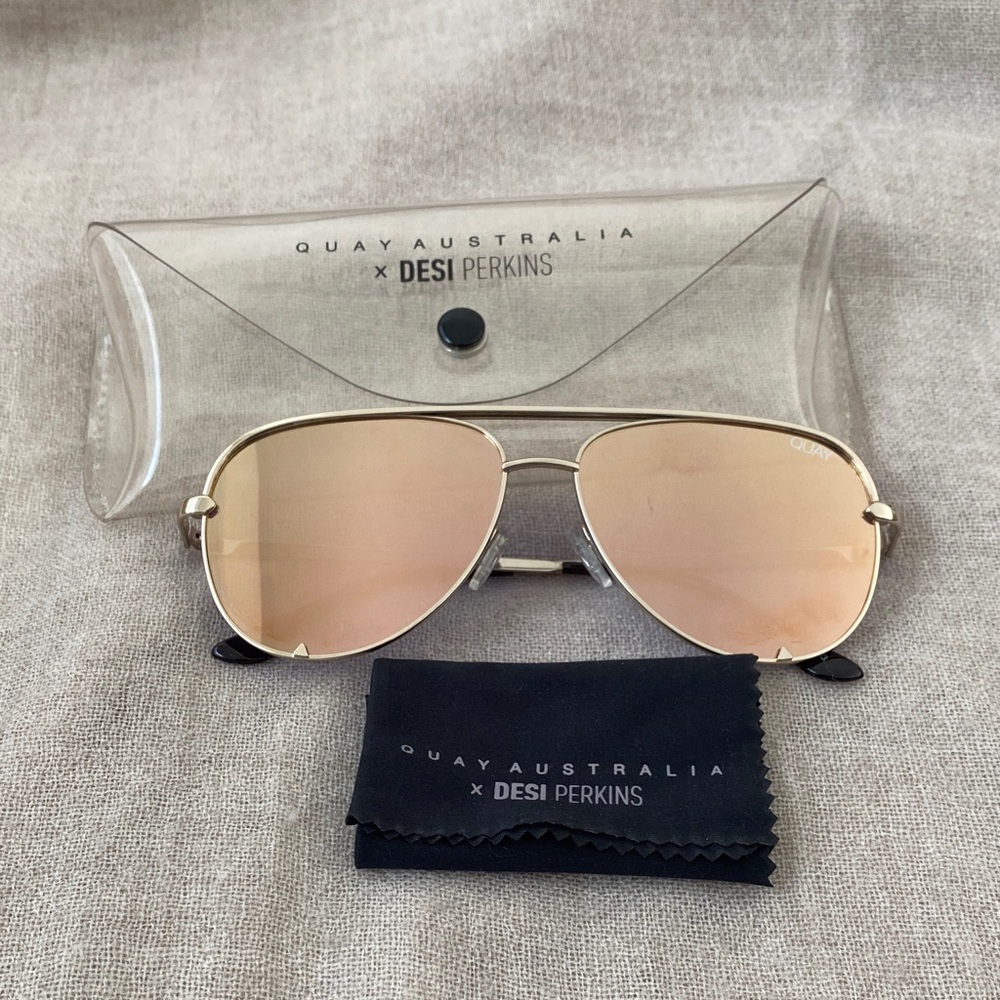 QUAY AUSTRALIA x DESI PERKINS HIGH KEY MINI SUNGLASSES